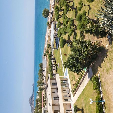 Al Mare Apartments 아판토우 외부 사진