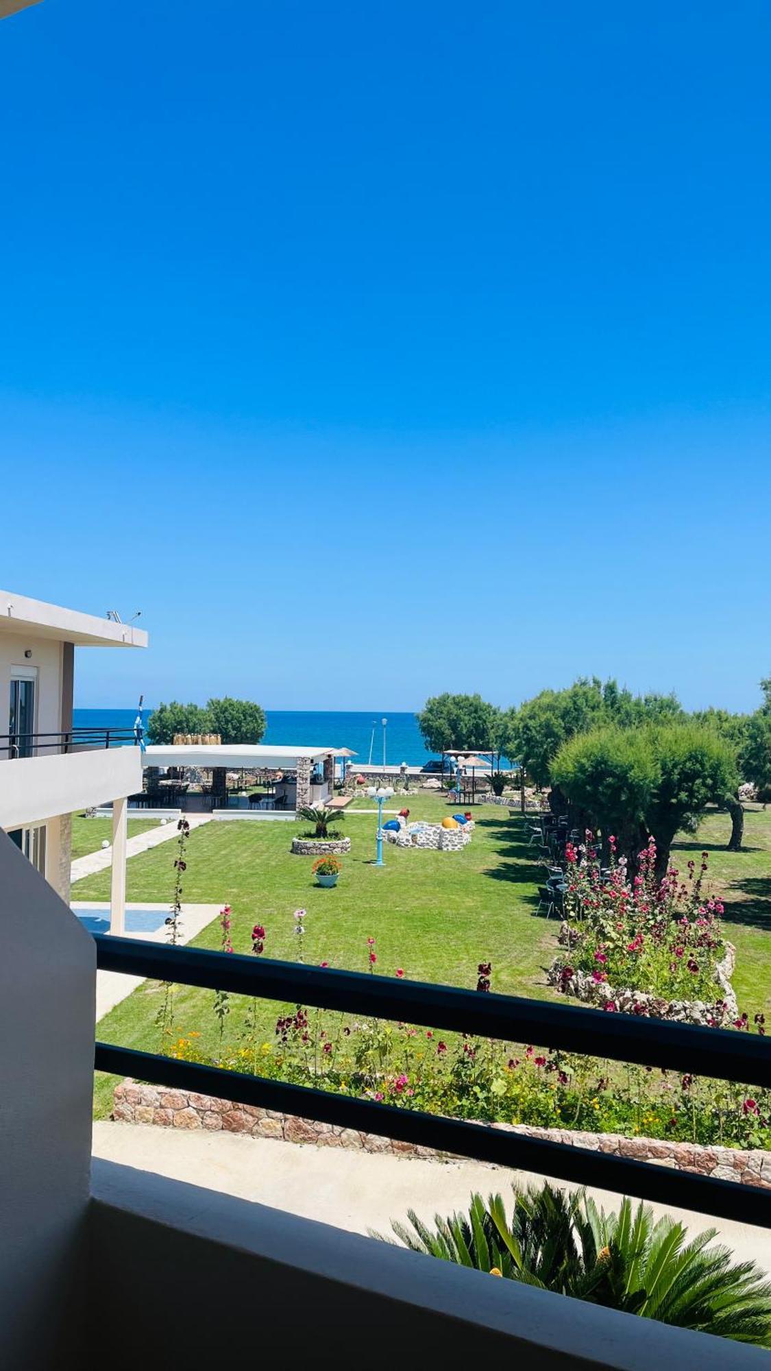 Al Mare Apartments 아판토우 외부 사진