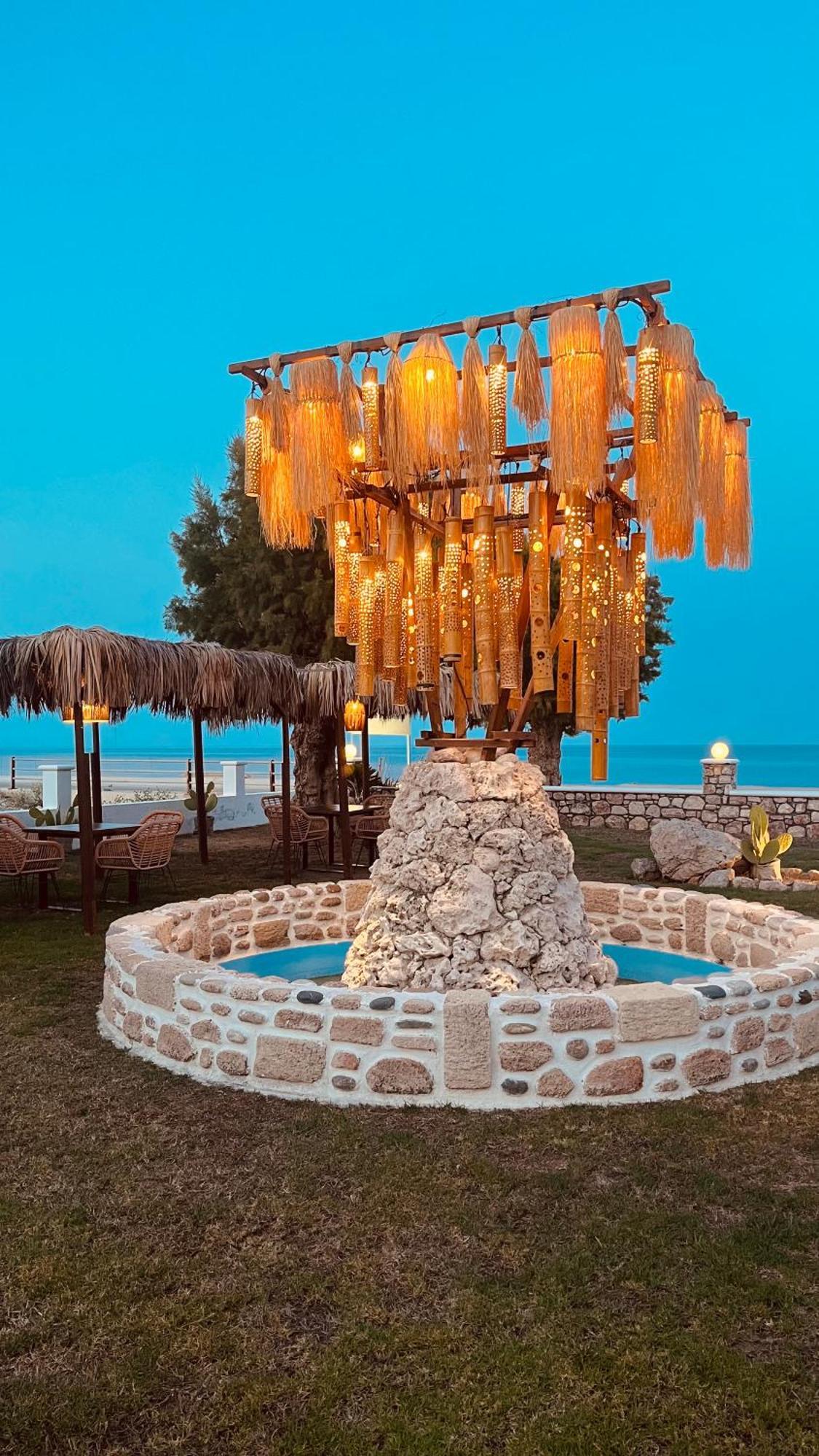 Al Mare Apartments 아판토우 외부 사진