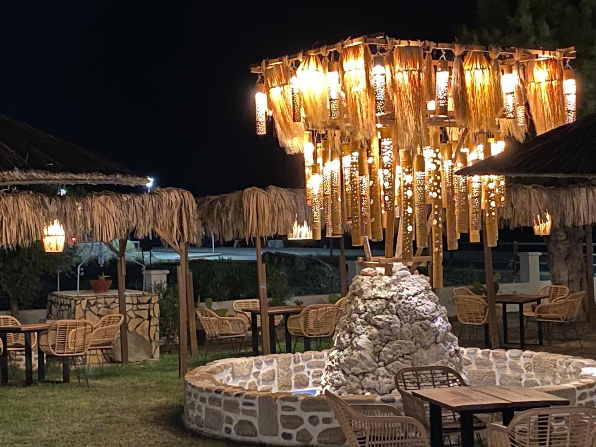 Al Mare Apartments 아판토우 외부 사진