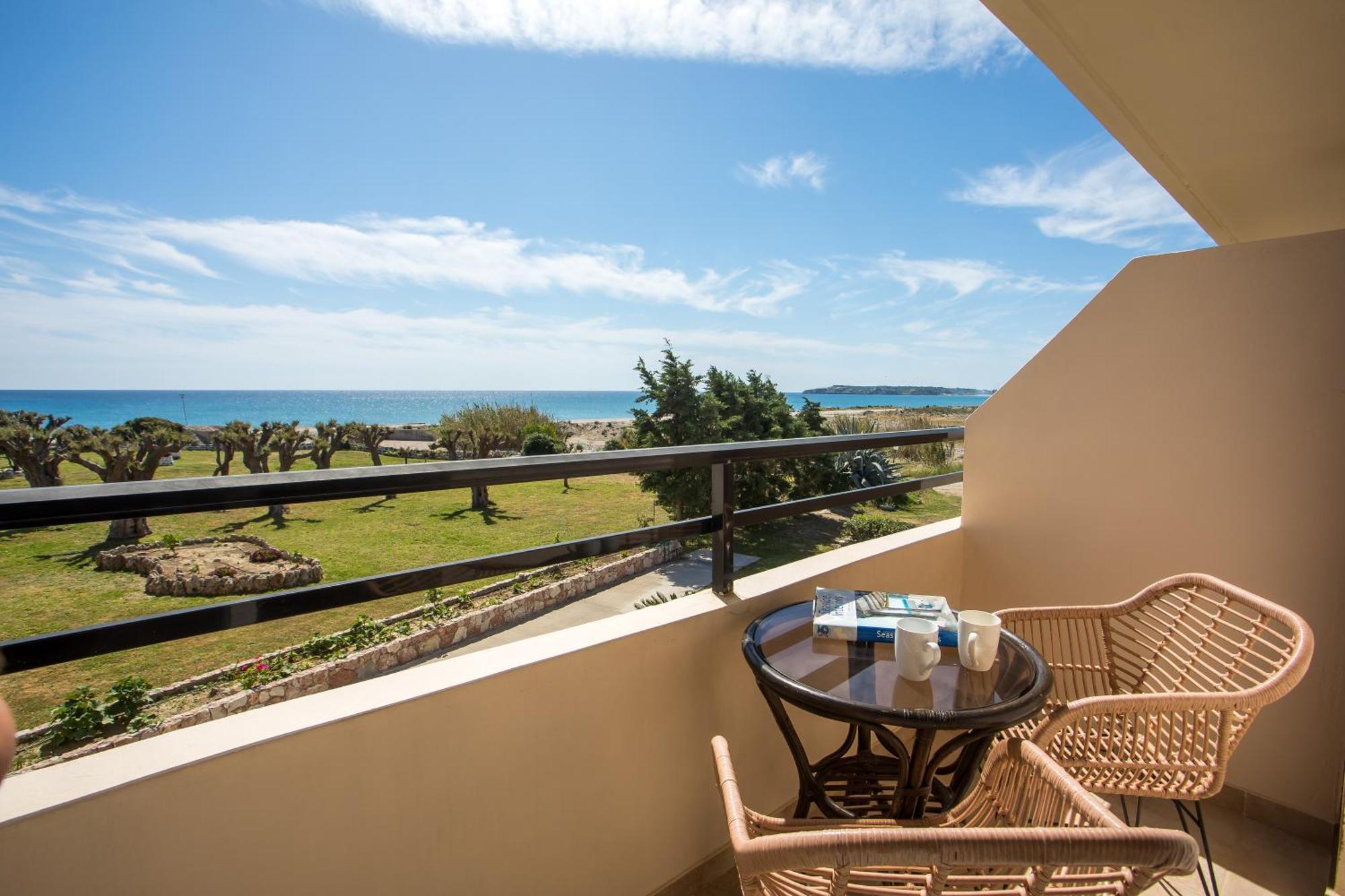 Al Mare Apartments 아판토우 외부 사진