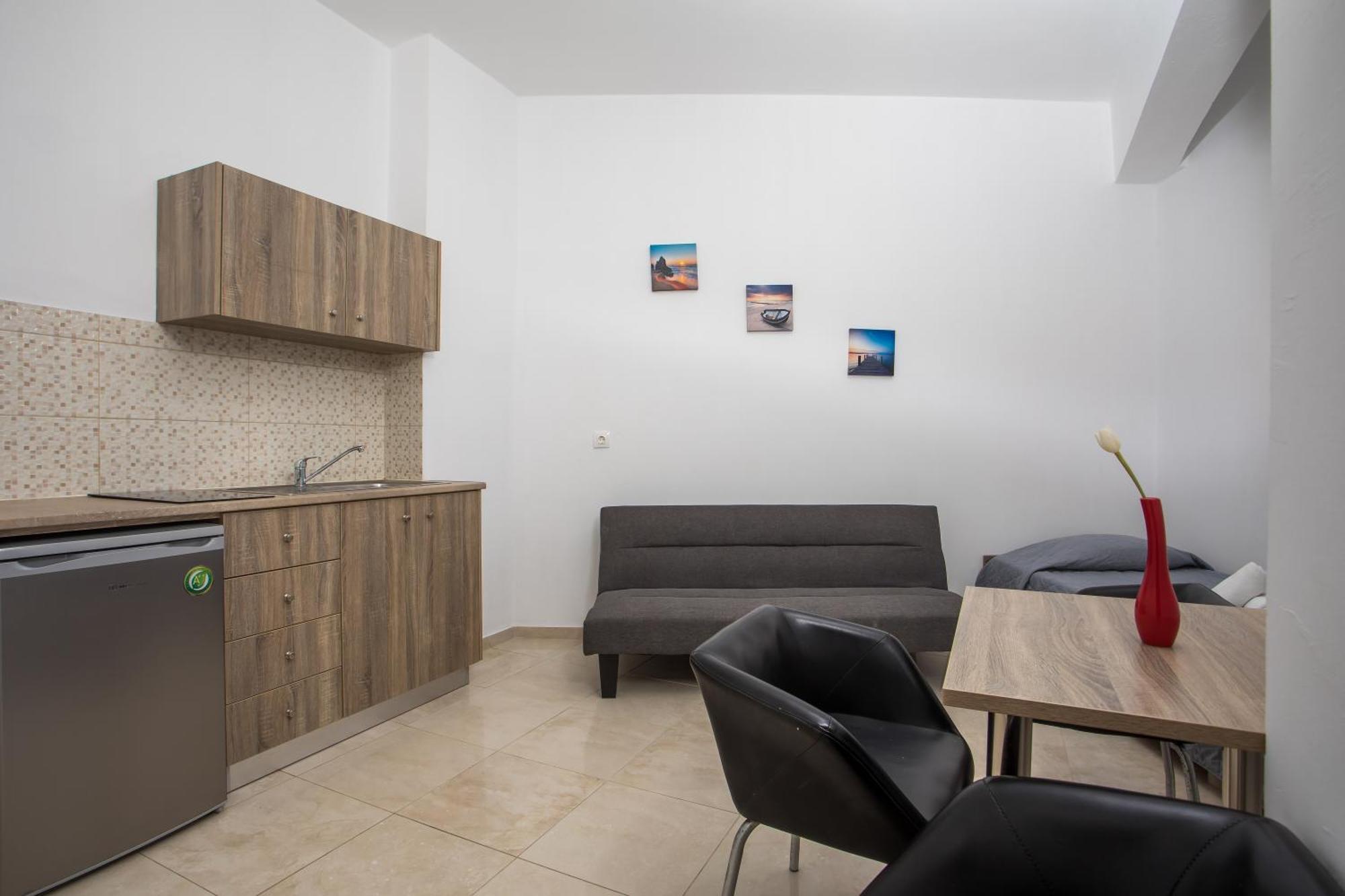 Al Mare Apartments 아판토우 외부 사진