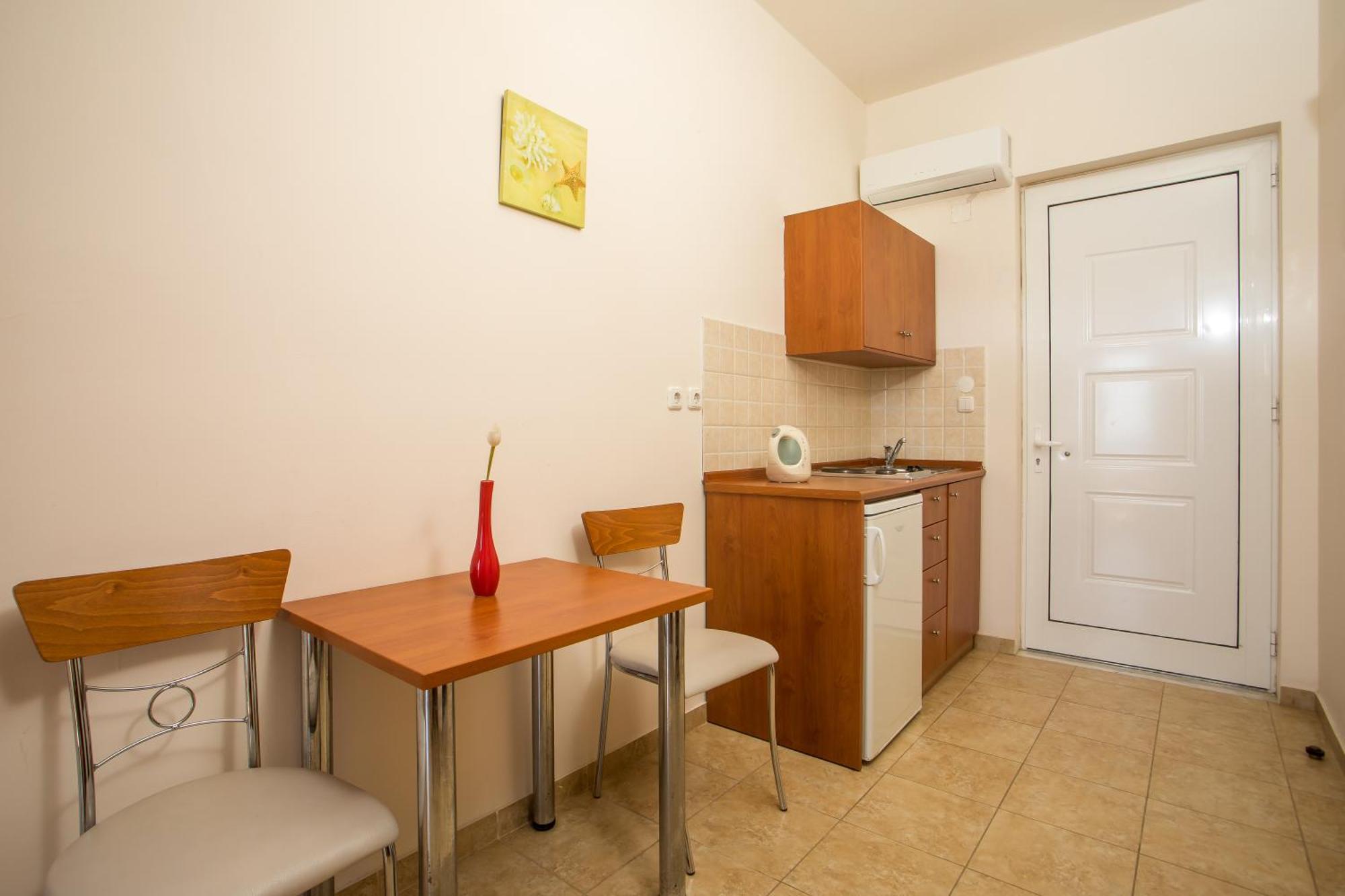Al Mare Apartments 아판토우 외부 사진