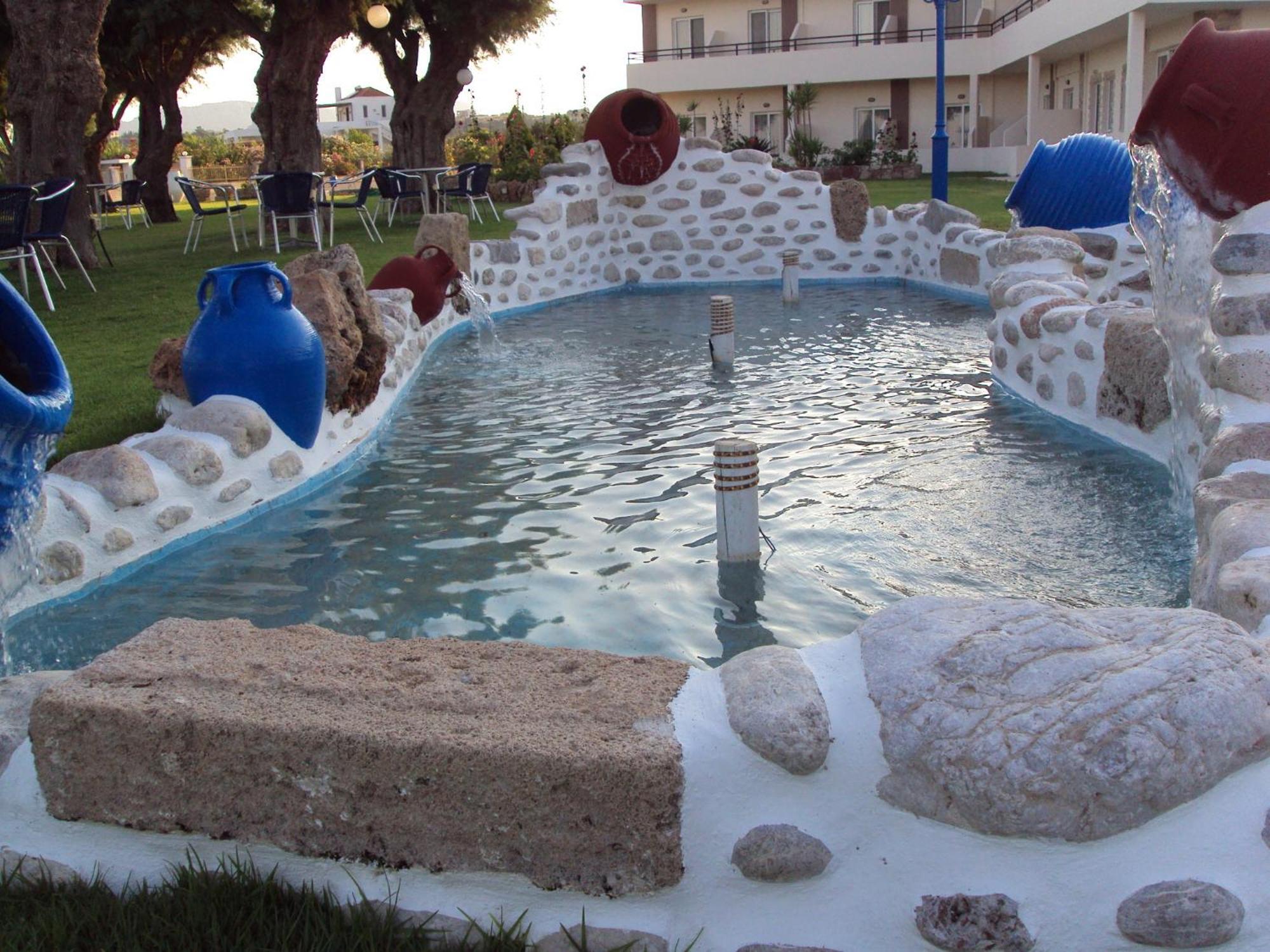 Al Mare Apartments 아판토우 외부 사진
