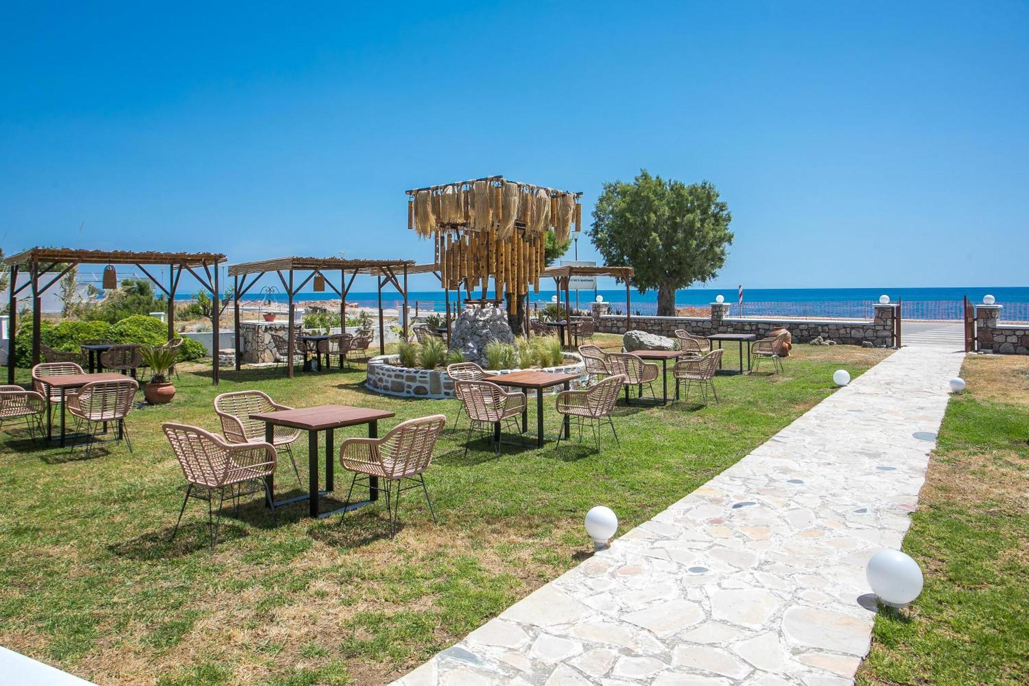 Al Mare Apartments 아판토우 외부 사진
