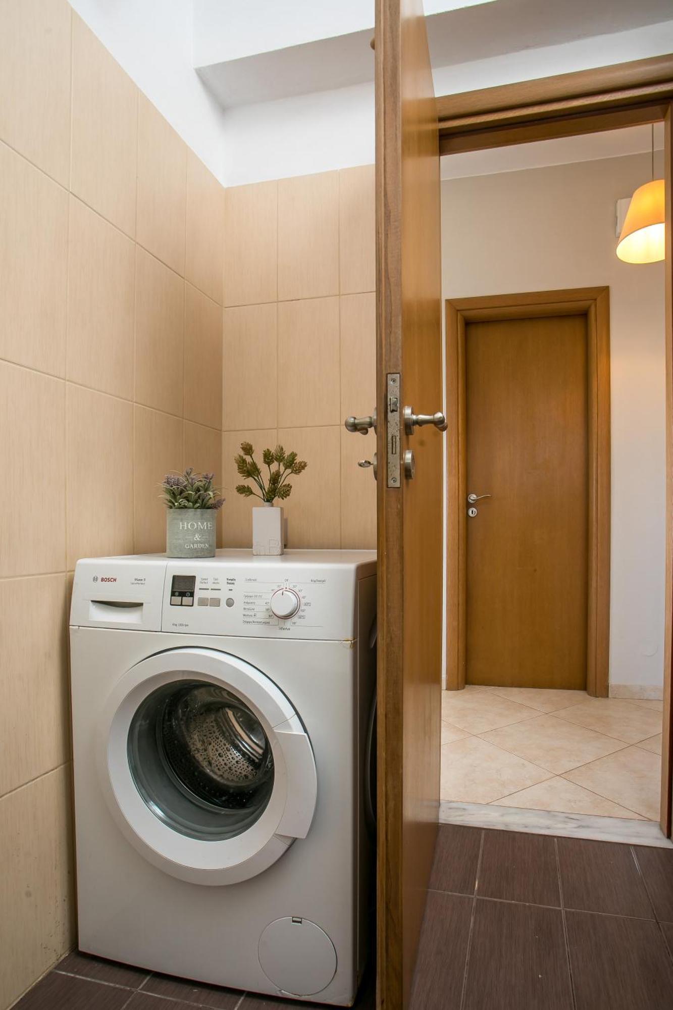 Al Mare Apartments 아판토우 외부 사진