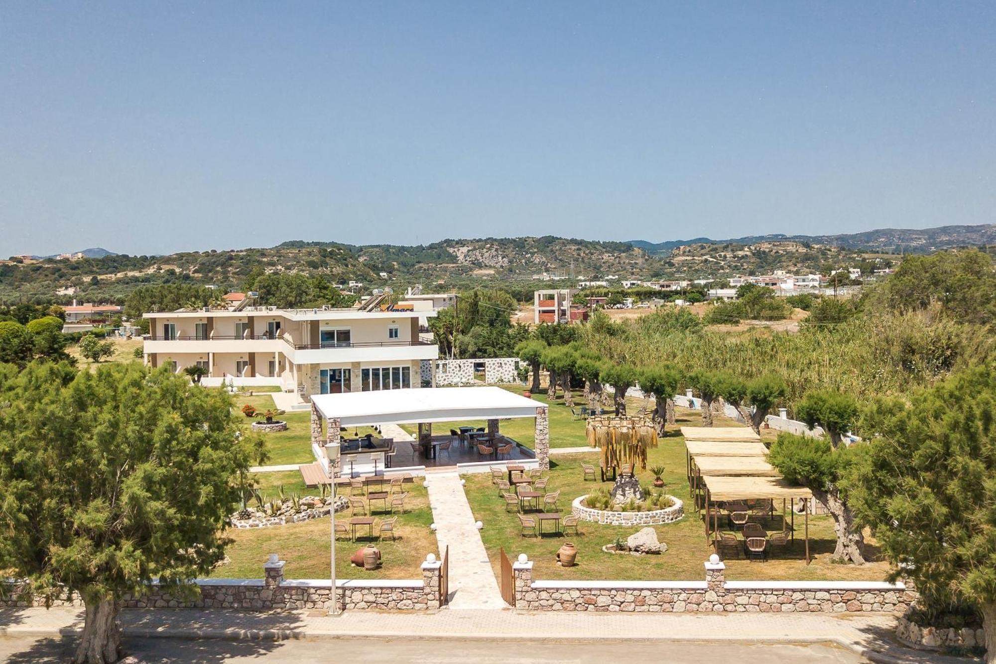Al Mare Apartments 아판토우 외부 사진