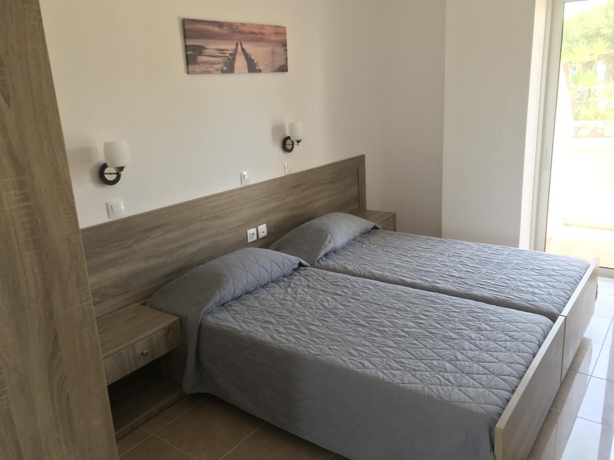 Al Mare Apartments 아판토우 외부 사진